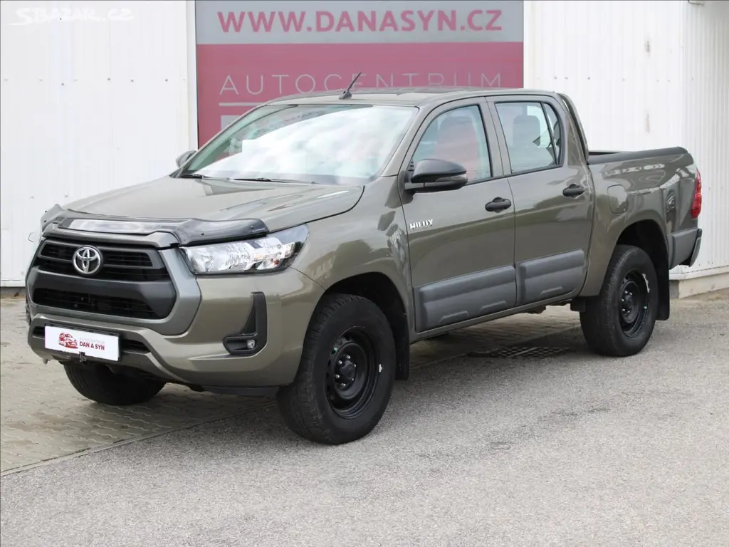 Toyota Hilux, 2,4 D-4D1.majitel CZ ZÁNOVNÍ!